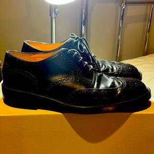 TOD’s men’s or women’s brogues. Good vintage condition. Nice and clean inside.